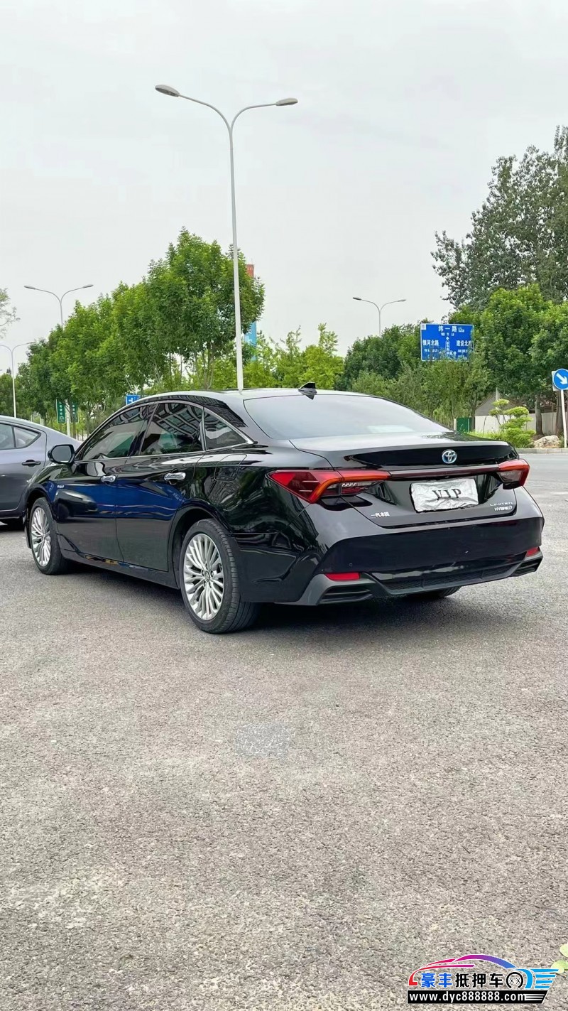 20年丰田亚洲龙轿车抵押车出售