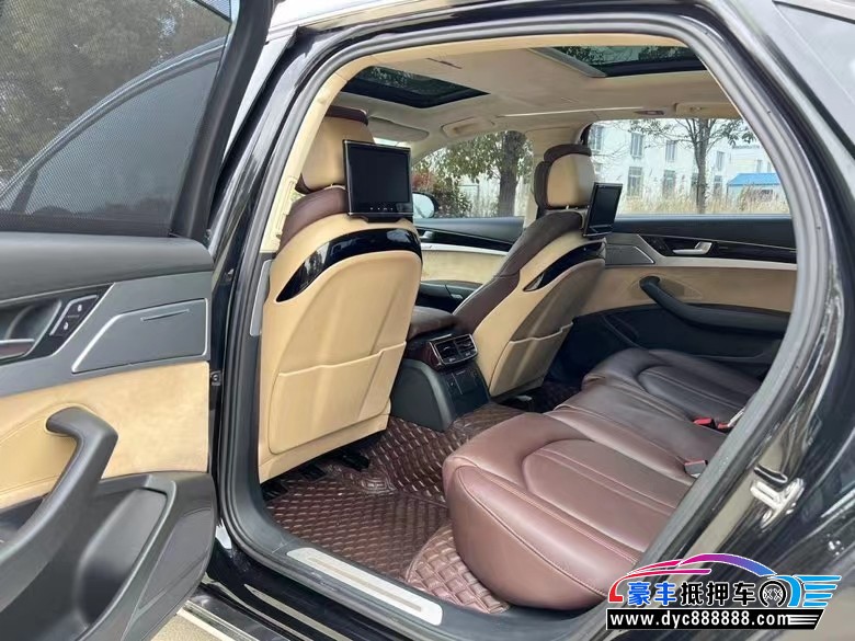 14年奥迪A8轿车抵押车出售