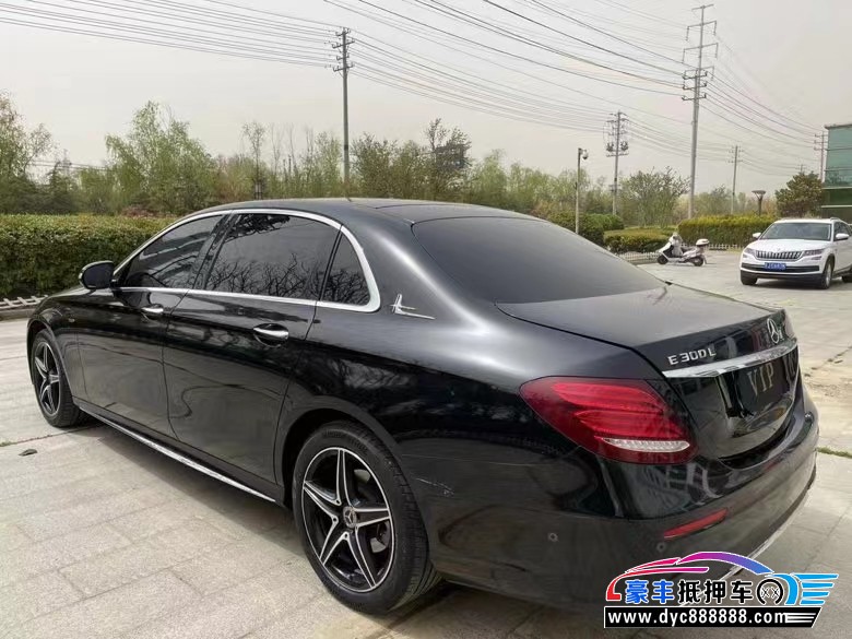 20年奔驰E轿车抵押车出售