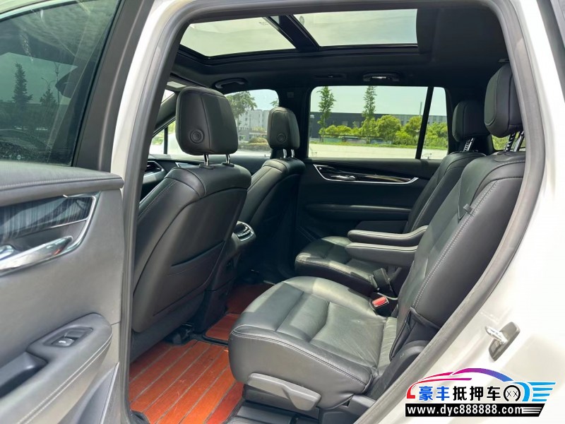 20年凯迪拉克xt6轿车抵押车出售