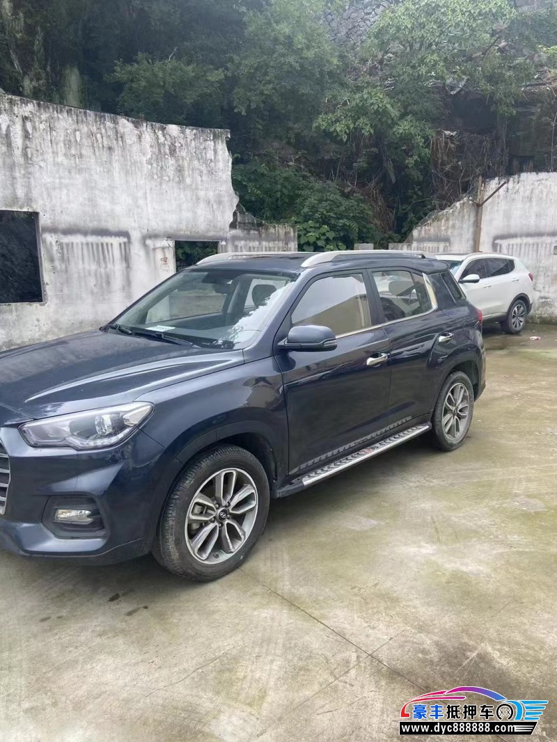 19年现代ix35轿车抵押车出售