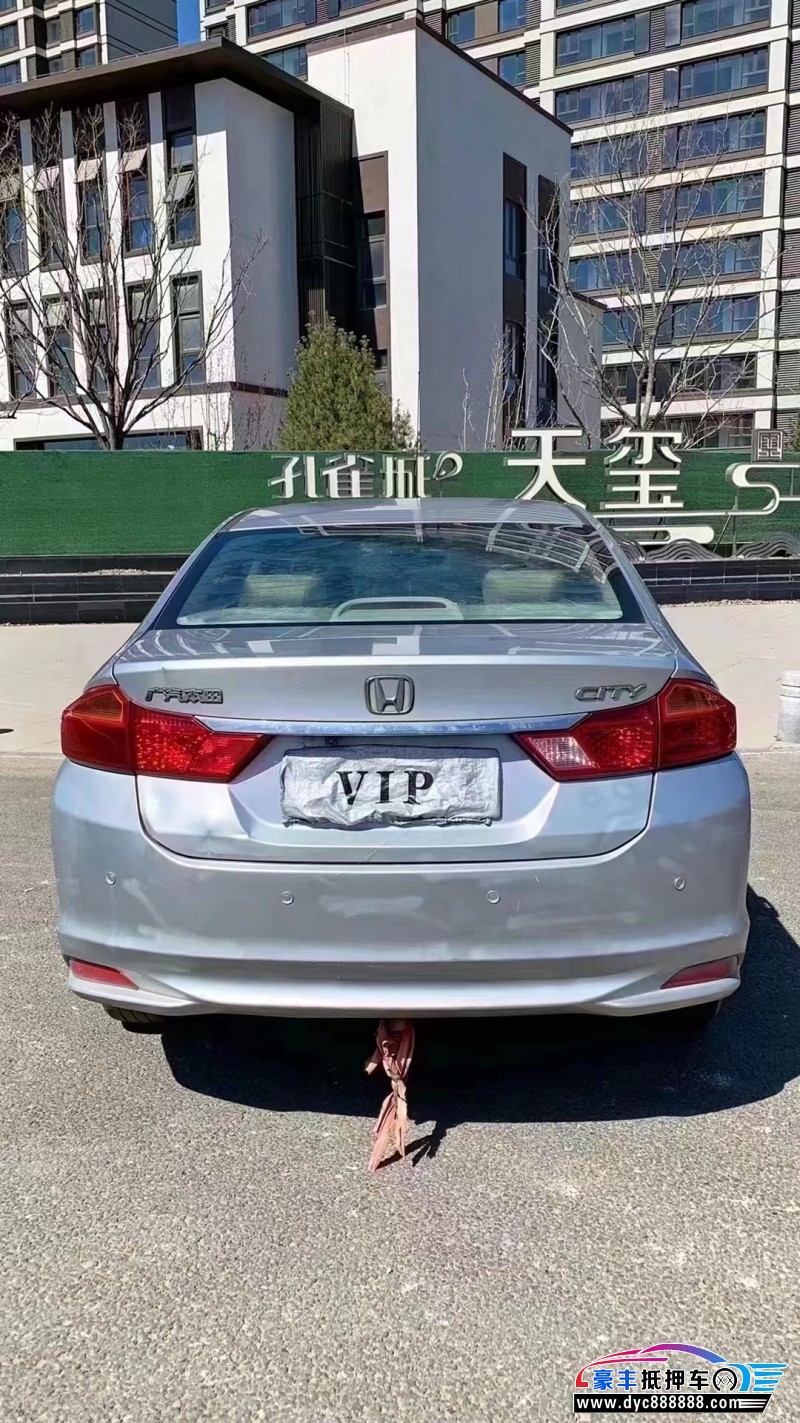 16年本田锋范轿车抵押车出售