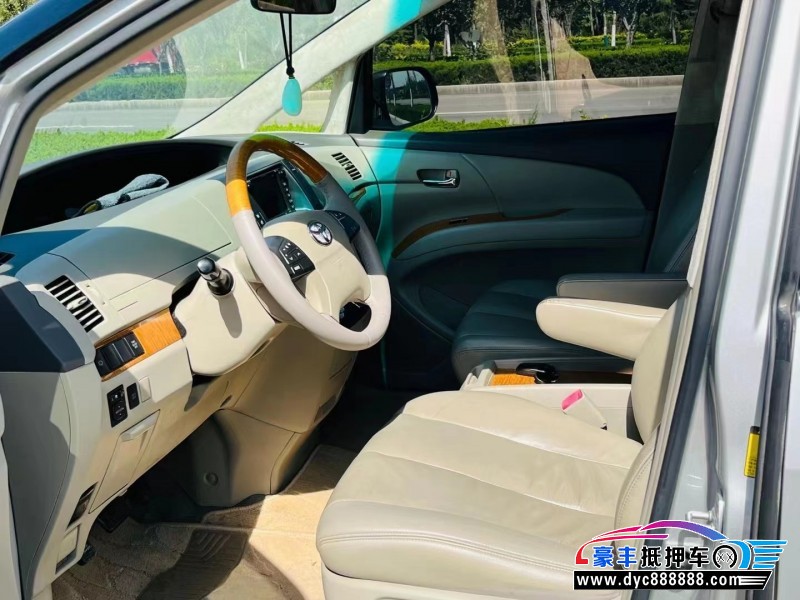 12年丰田普瑞维亚SUV抵押车出售