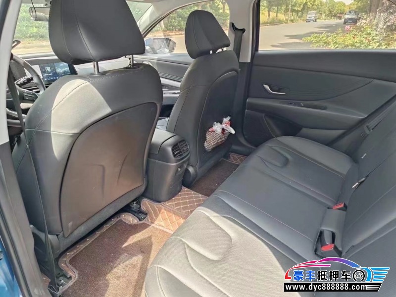 22年现代伊兰特轿车抵押车出售