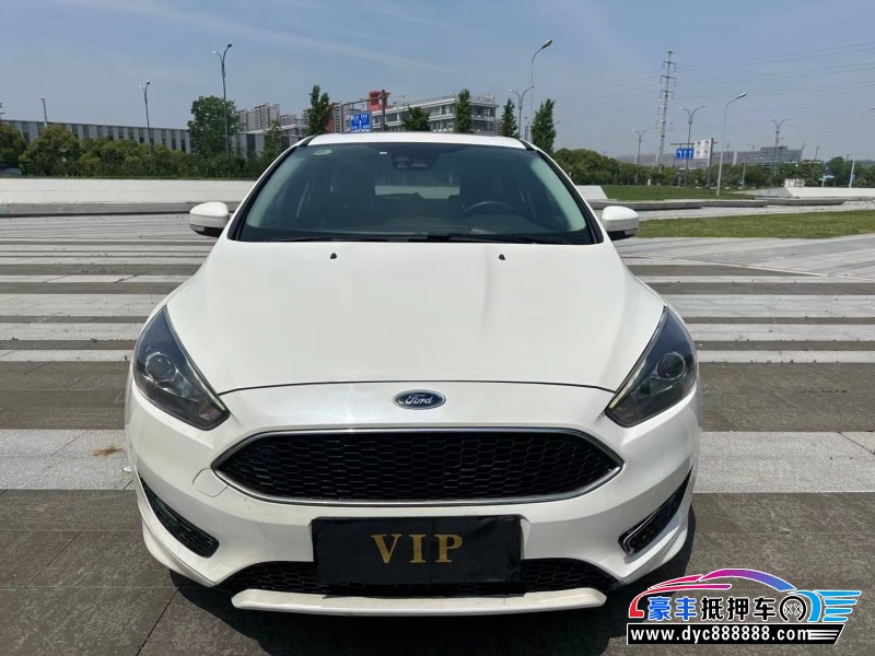 17年福特福克斯轿车抵押车出售