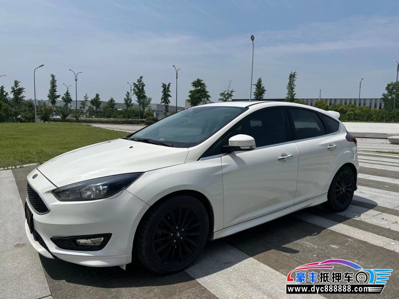 17年福特福克斯轿车抵押车出售