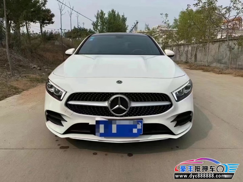 20年奔驰A轿车抵押车出售