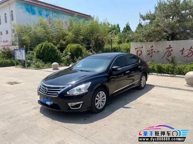 15年日产天籁轿车抵押车出售