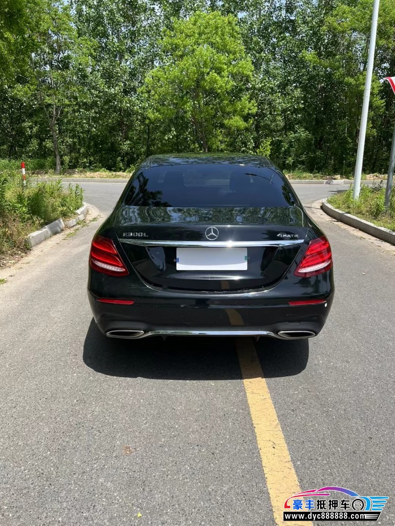 19年奔驰E轿车抵押车出售