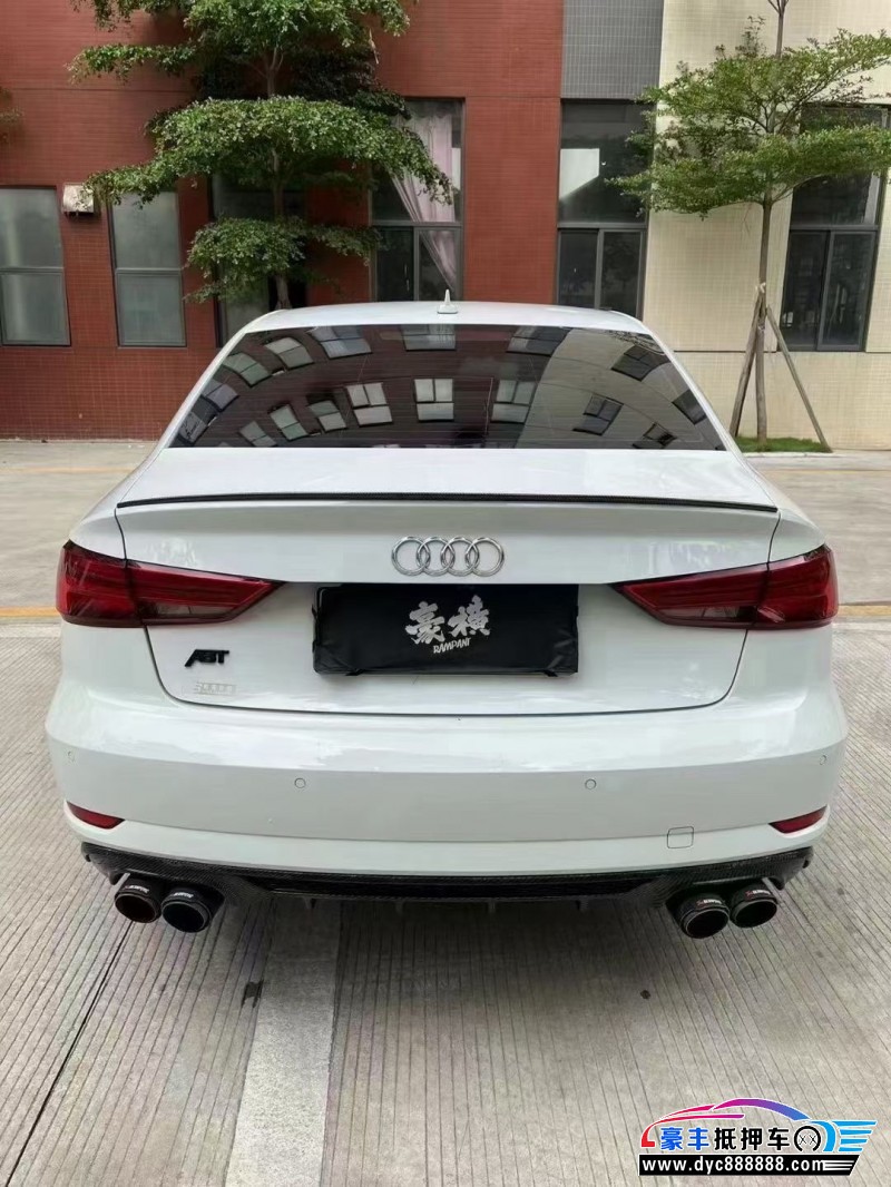 19年奥迪A3轿车抵押车出售
