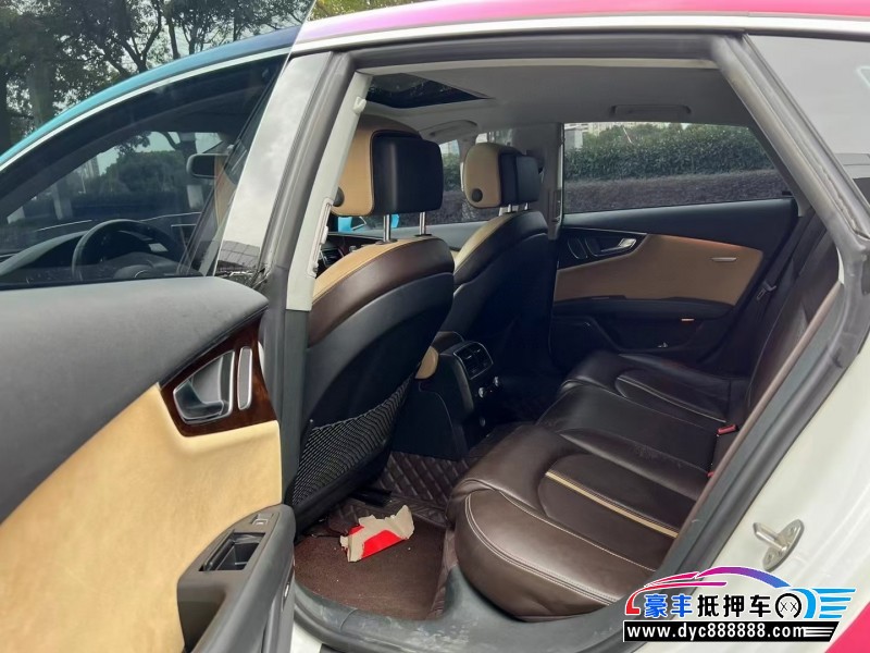 18年奥迪A7轿车抵押车出售