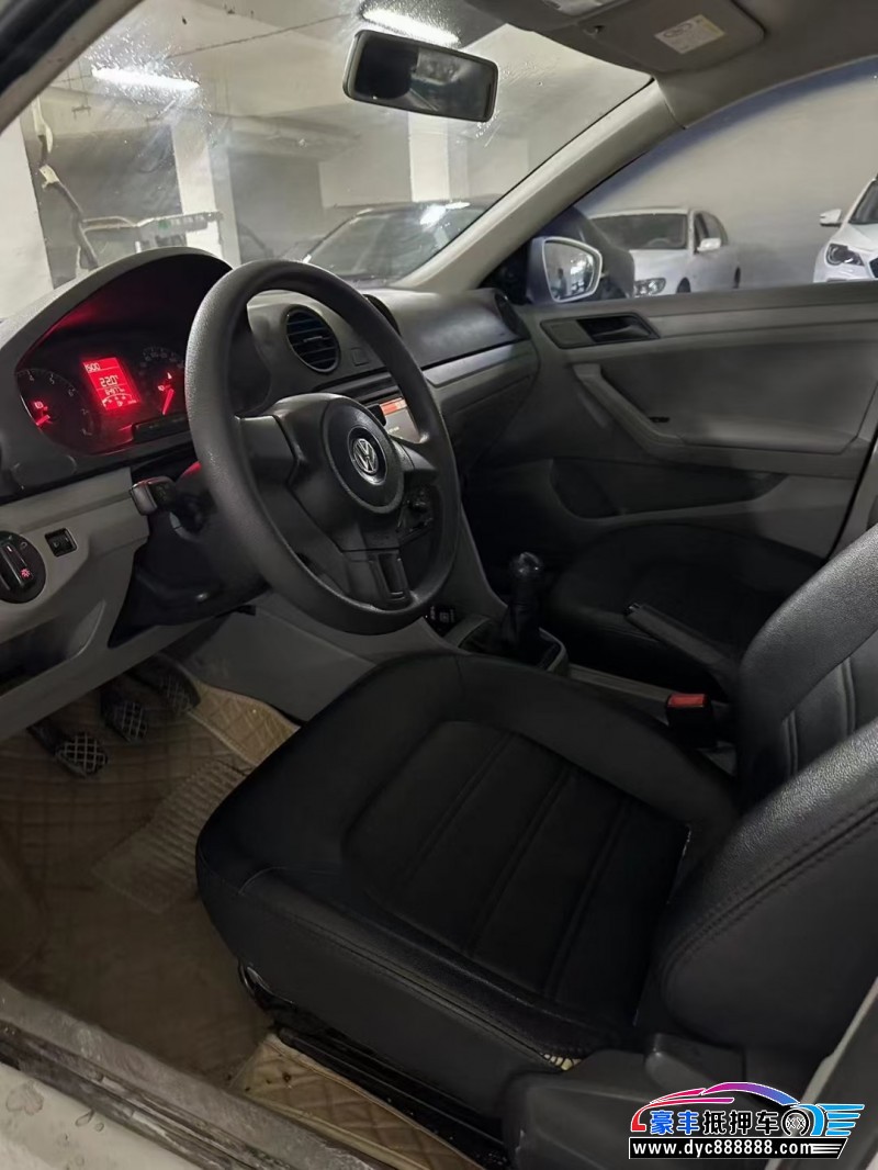 16年大众捷达轿车抵押车出售