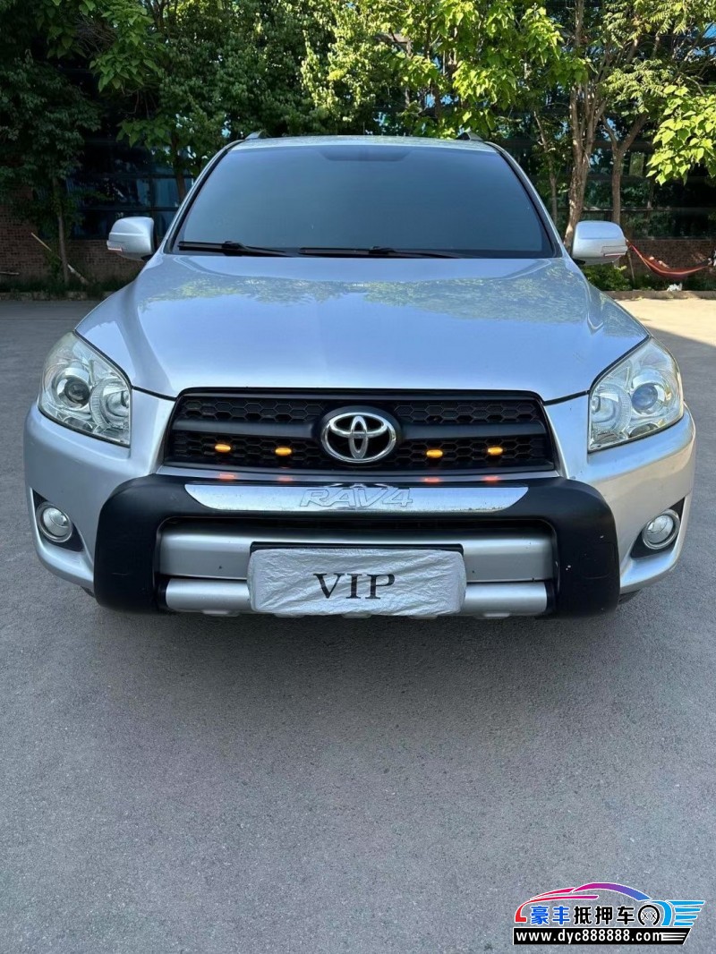 11年丰田RAV4轿车抵押车出售