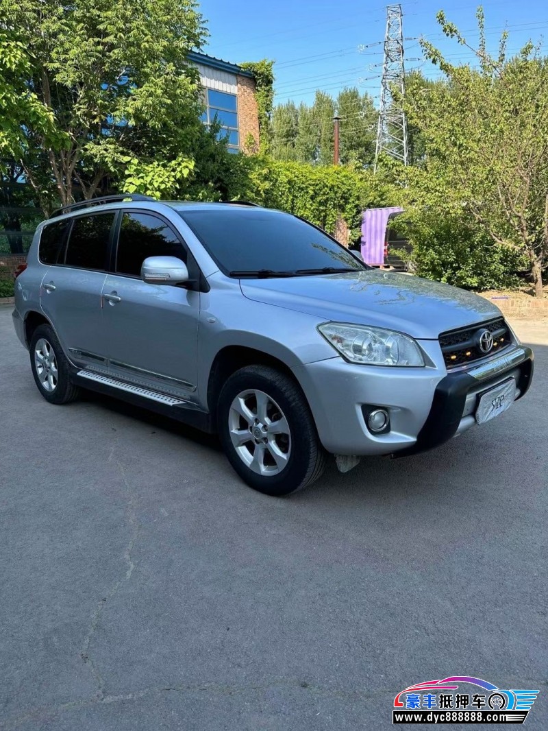 11年丰田RAV4轿车抵押车出售