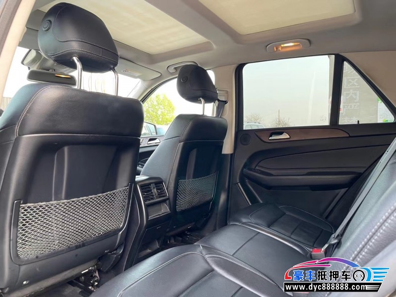 17年奔驰GLE轿车抵押车出售