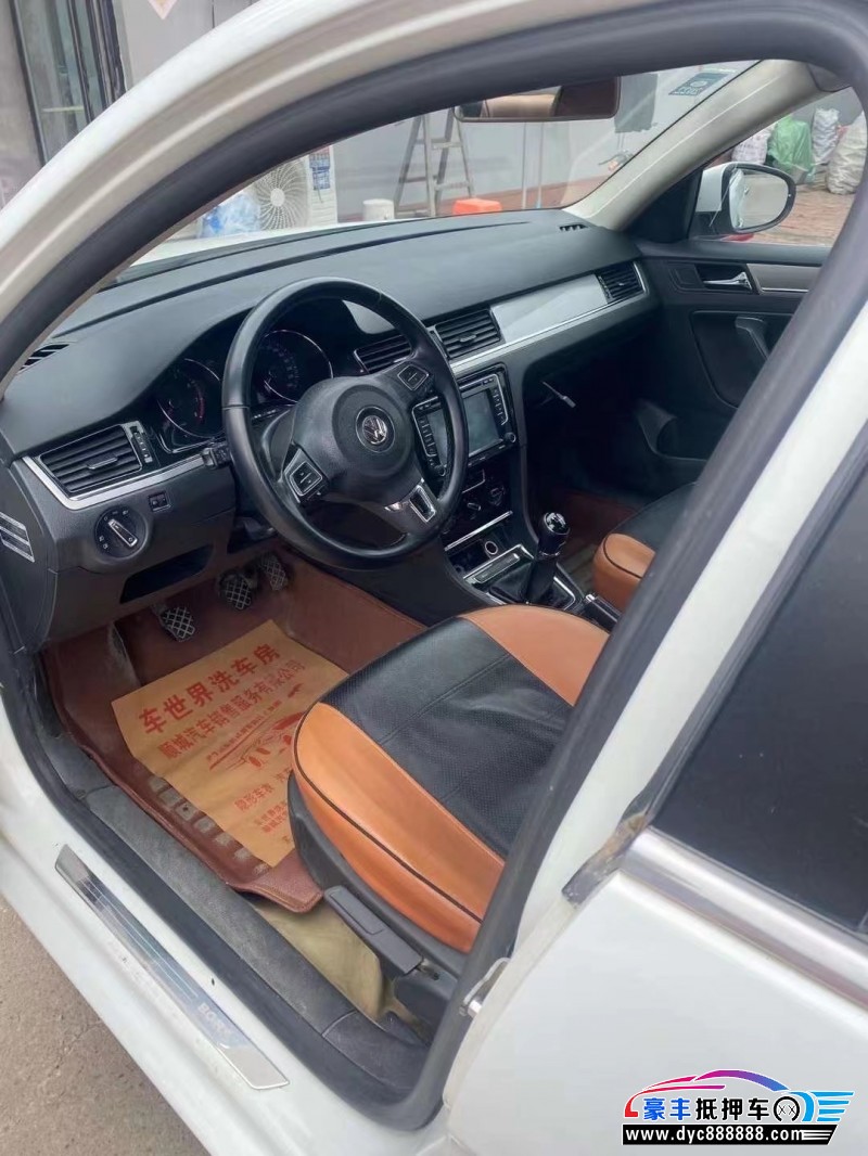 16年大众宝来轿车抵押车出售