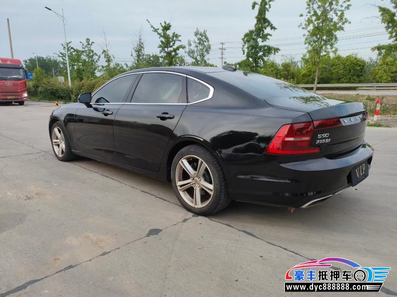 17年沃尔沃S90轿车抵押车出售