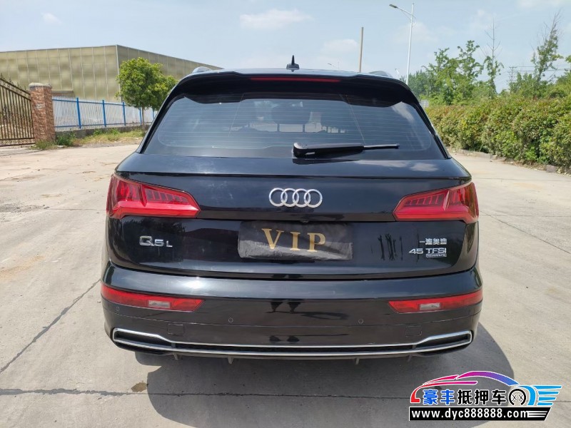 19年奥迪Q5轿车抵押车出售