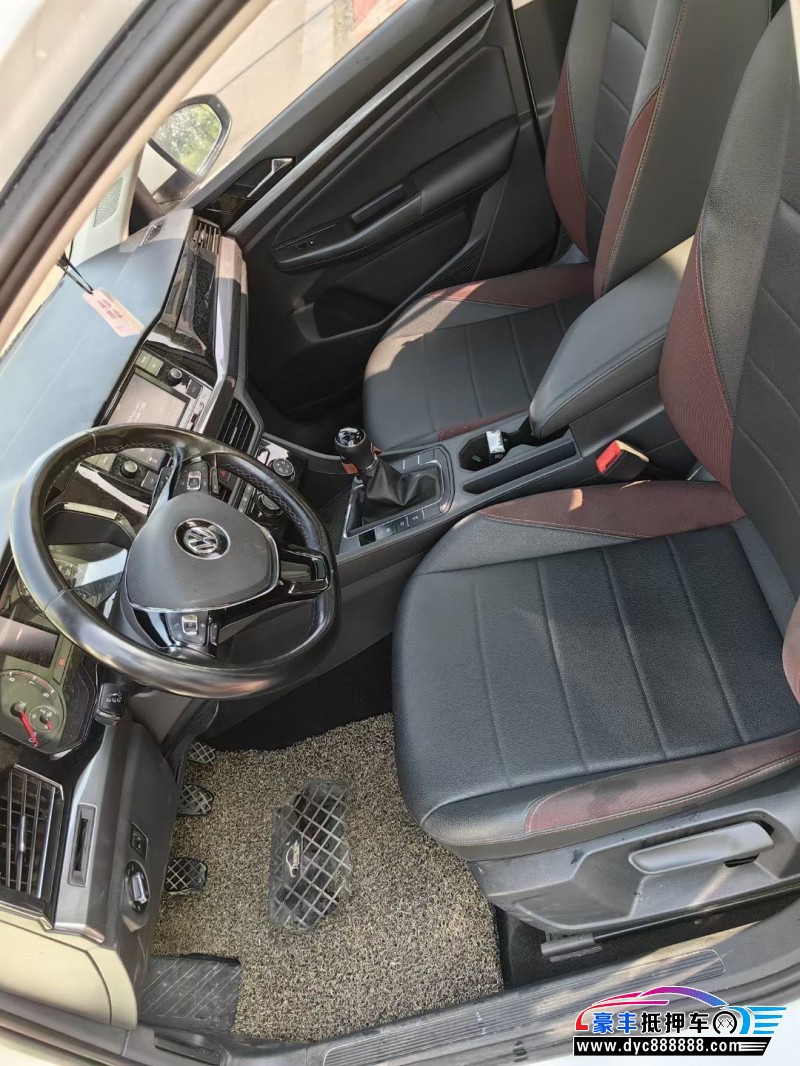 20年大众宝来轿车抵押车出售