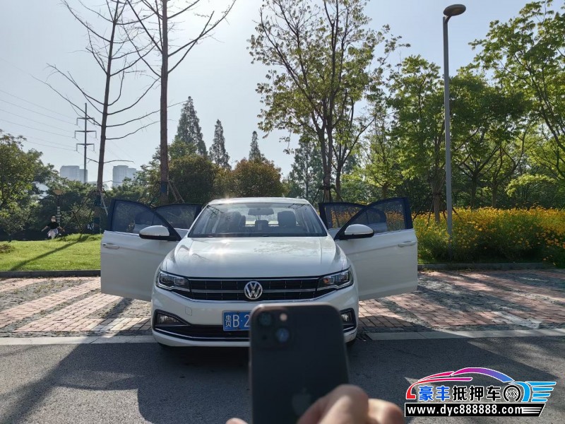 20年大众宝来轿车抵押车出售