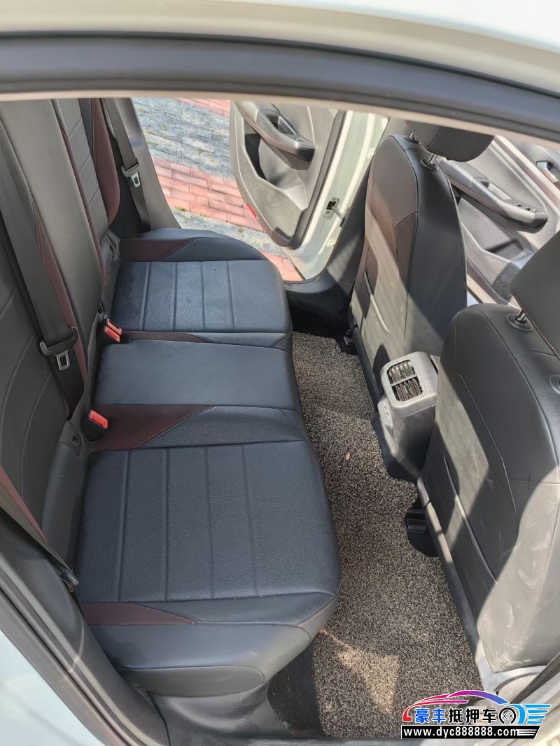 20年大众宝来轿车抵押车出售