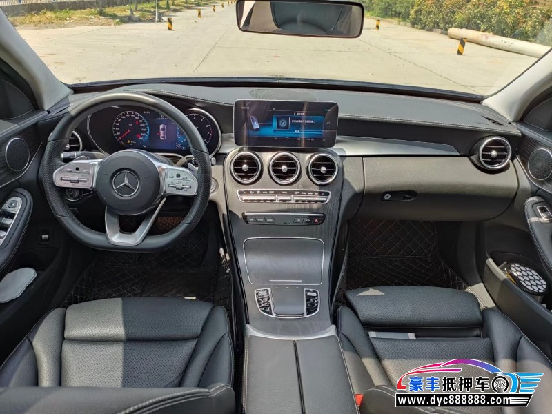 21年奔驰C轿车抵押车出售