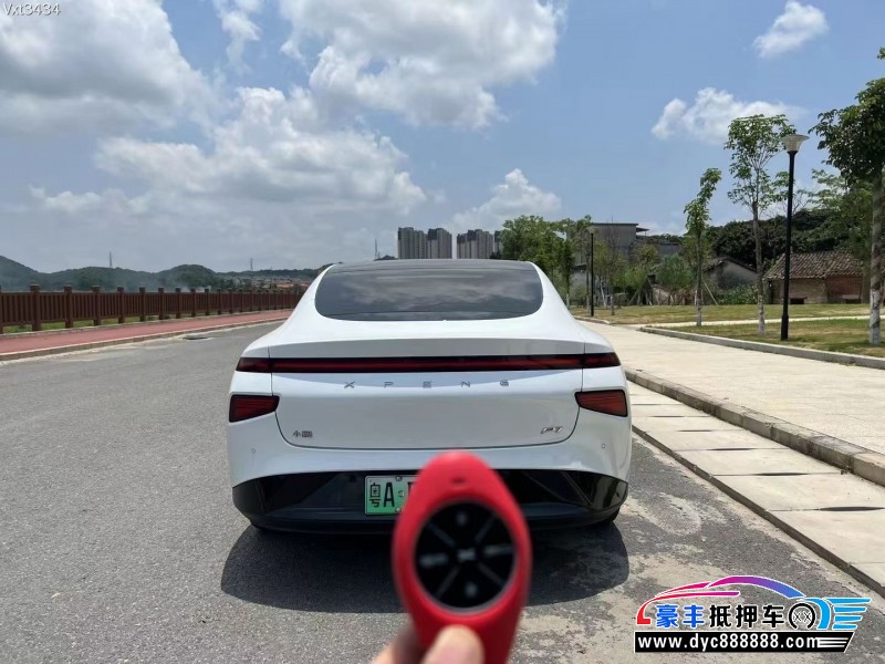 21年小鹏汽车P7轿车抵押车出售