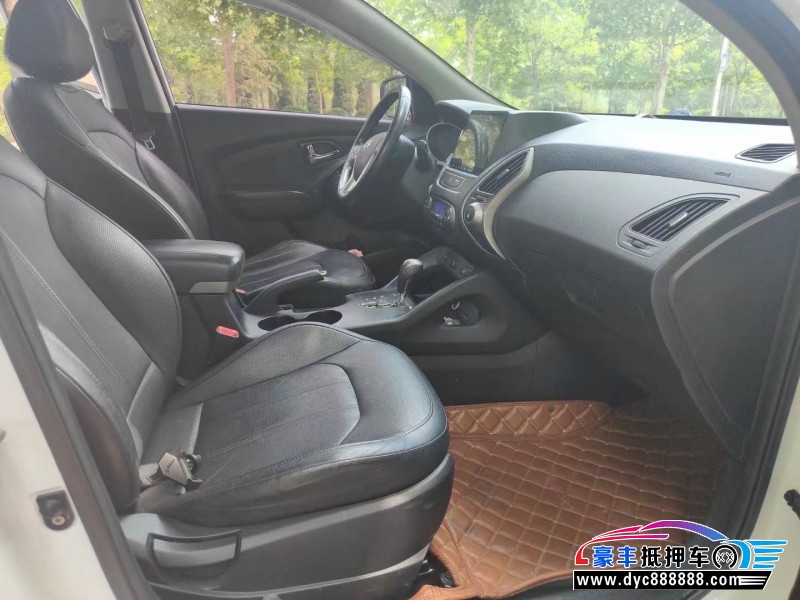 15年现代ix35SUV抵押车出售