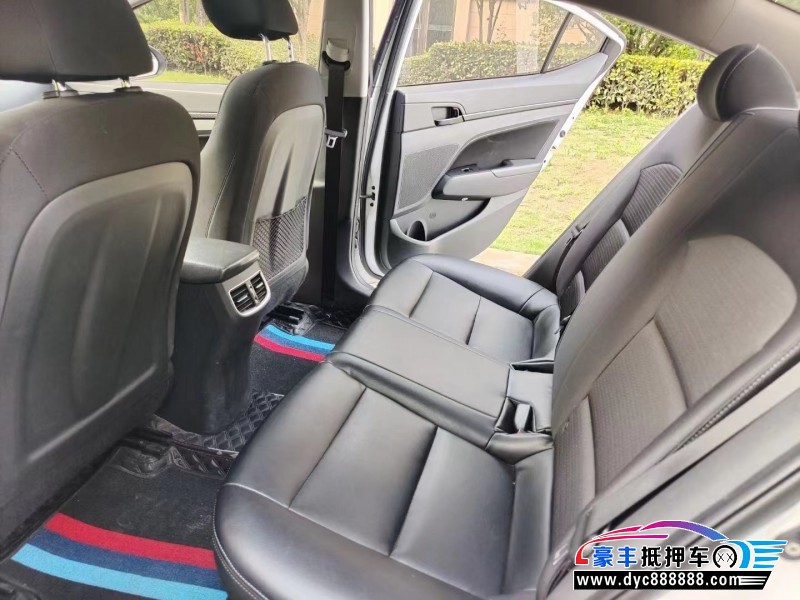 19年现代领动轿车抵押车出售