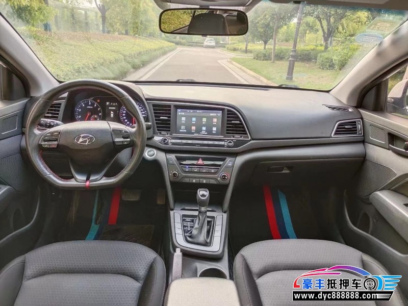 19年现代领动轿车抵押车出售