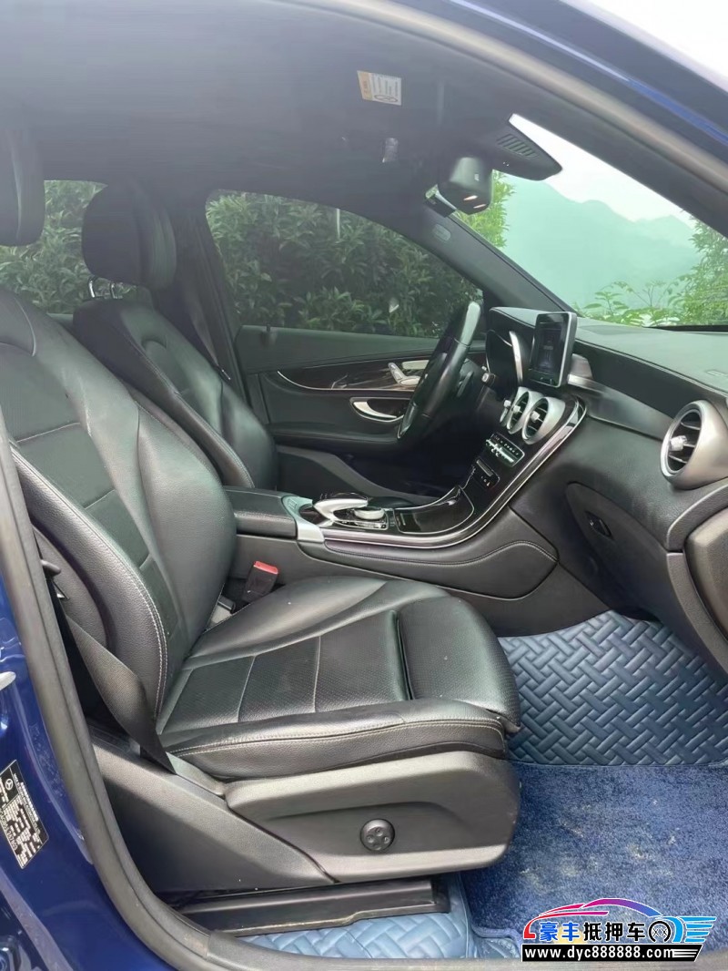 18年奔驰GLC轿车抵押车出售