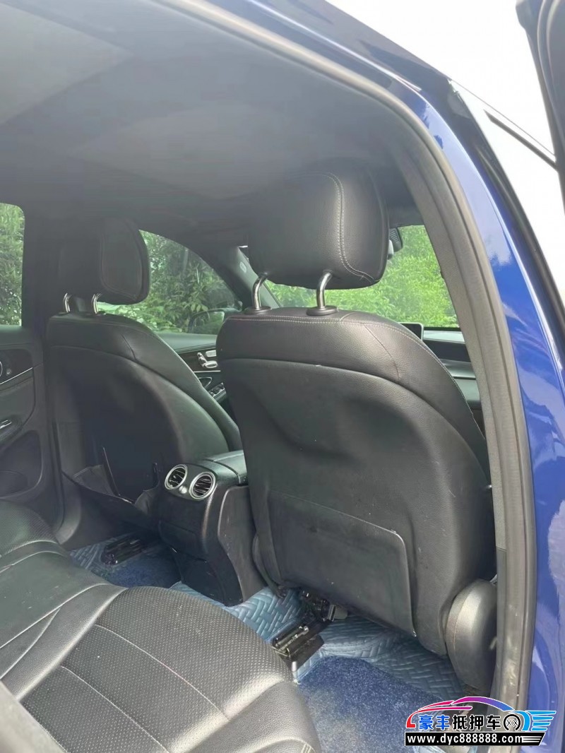 18年奔驰GLC轿车抵押车出售