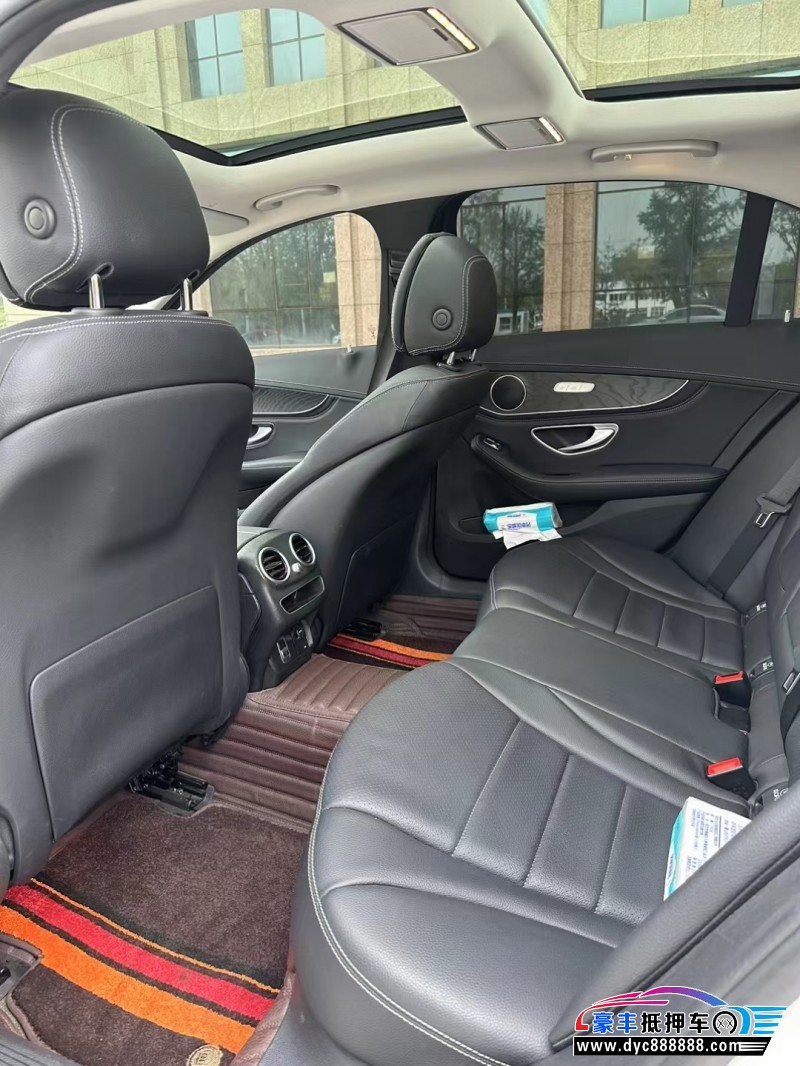 20年奔驰C级轿车抵押车出售