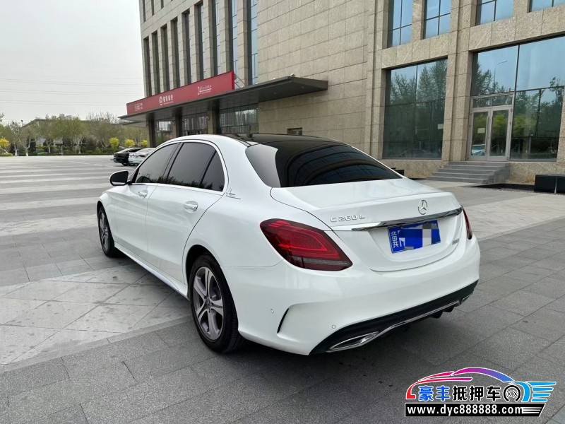 20年奔驰C级轿车抵押车出售