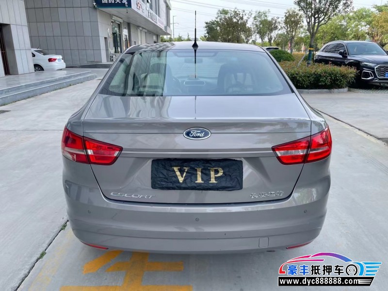 16年福特福睿斯轿车抵押车出售