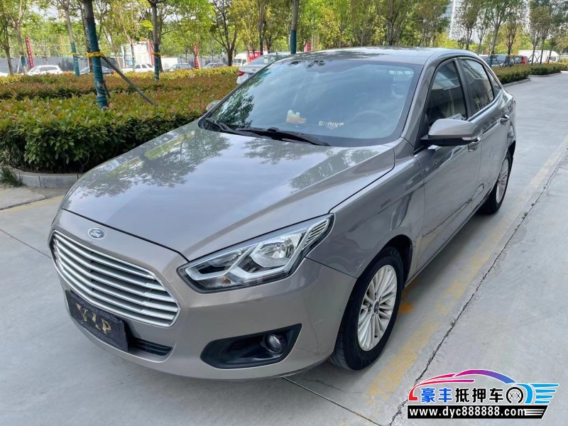 16年福特福睿斯轿车抵押车出售