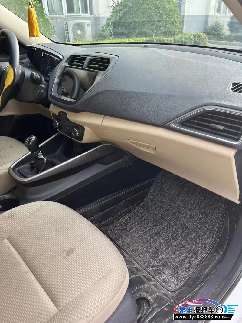 18年福特福睿斯轿车抵押车出售