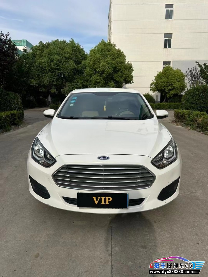 18年福特福睿斯轿车抵押车出售