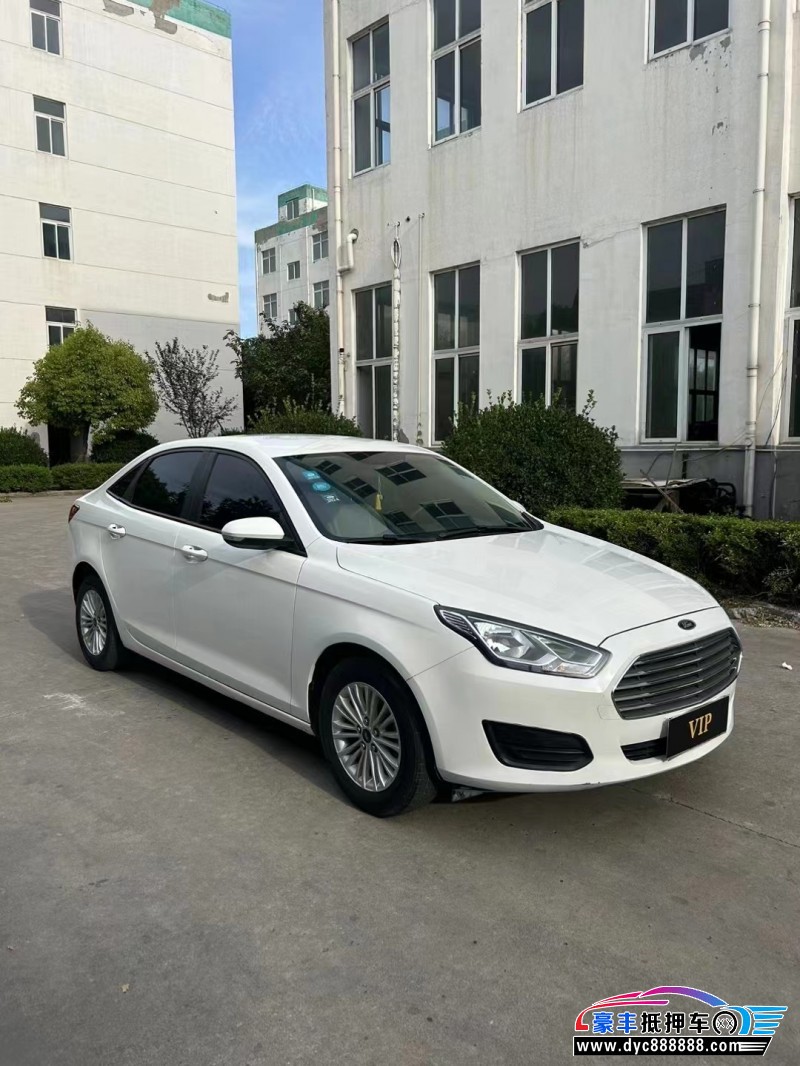 18年福特福睿斯轿车抵押车出售