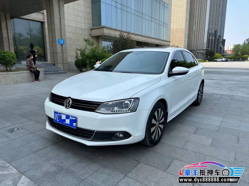 13年大众速腾轿车抵押车出售