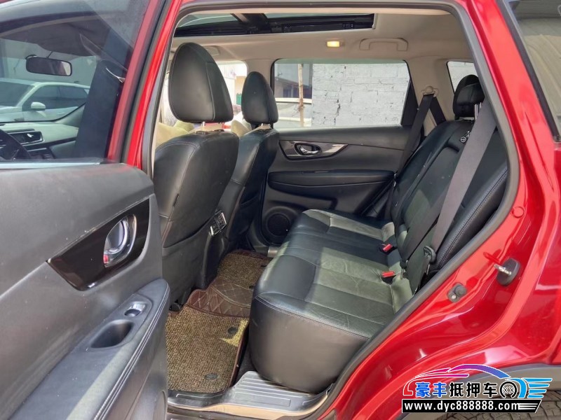 18年日产奇骏轿车抵押车出售