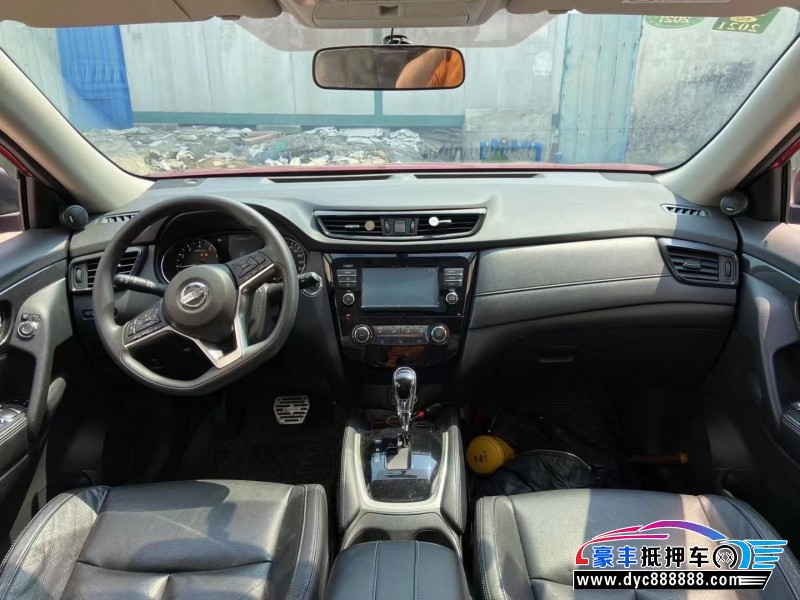 18年日产奇骏轿车抵押车出售
