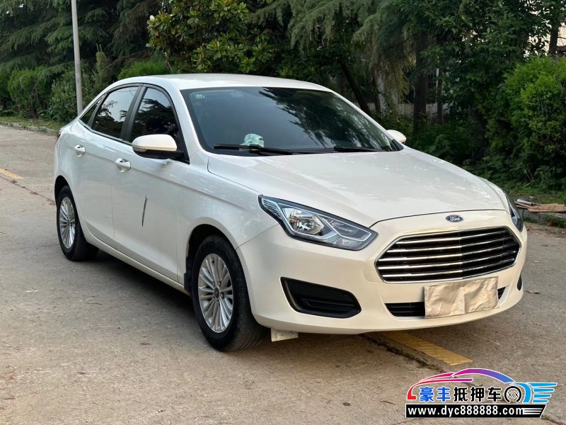 18年福特福睿斯轿车抵押车出售