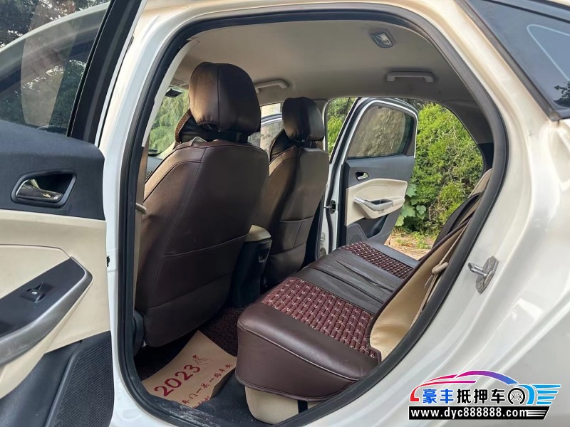 18年福特福睿斯轿车抵押车出售