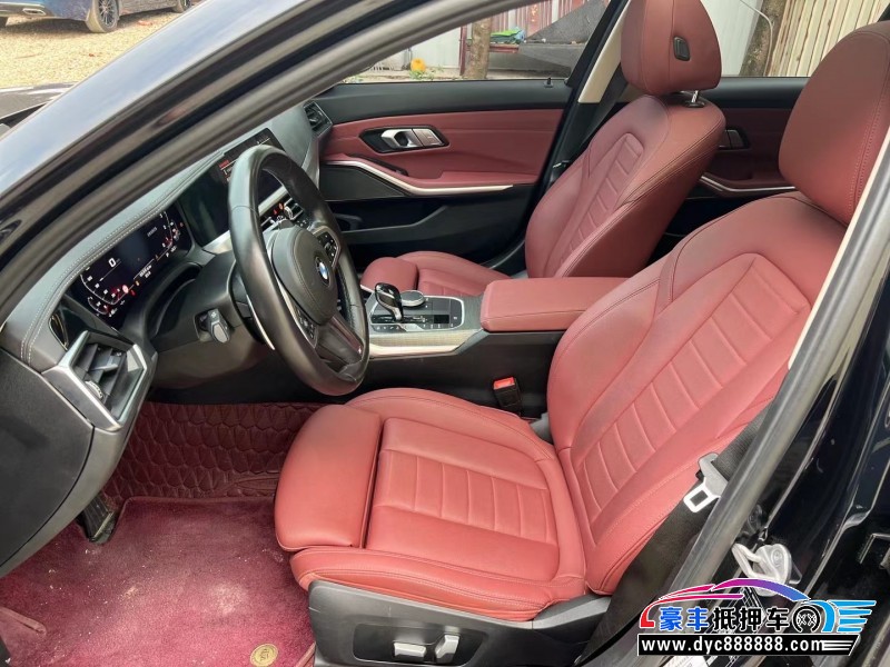 21年宝马3系轿车抵押车出售