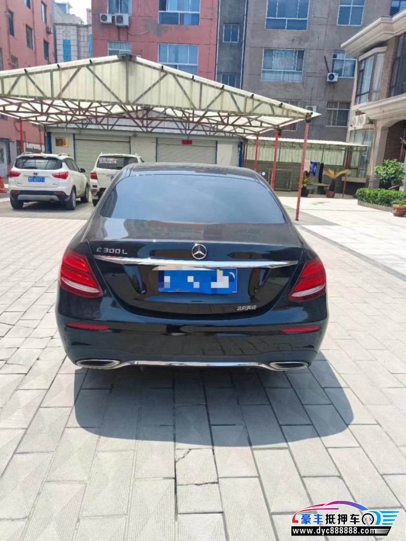 20年奔驰E轿车抵押车出售