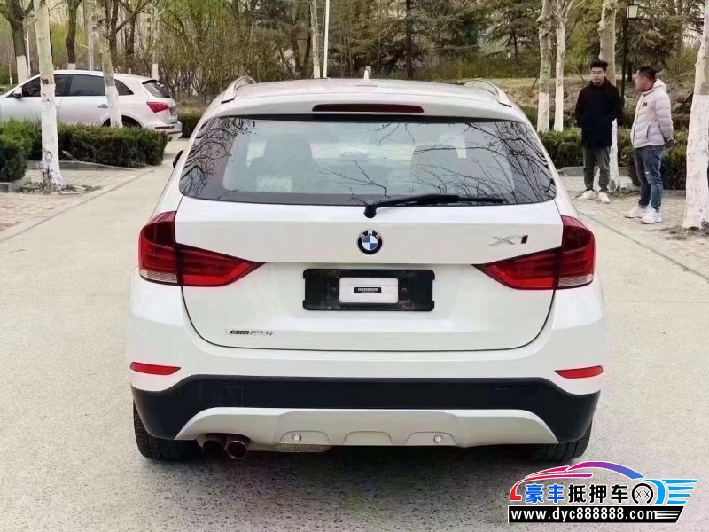 13年宝马X1轿车抵押车出售