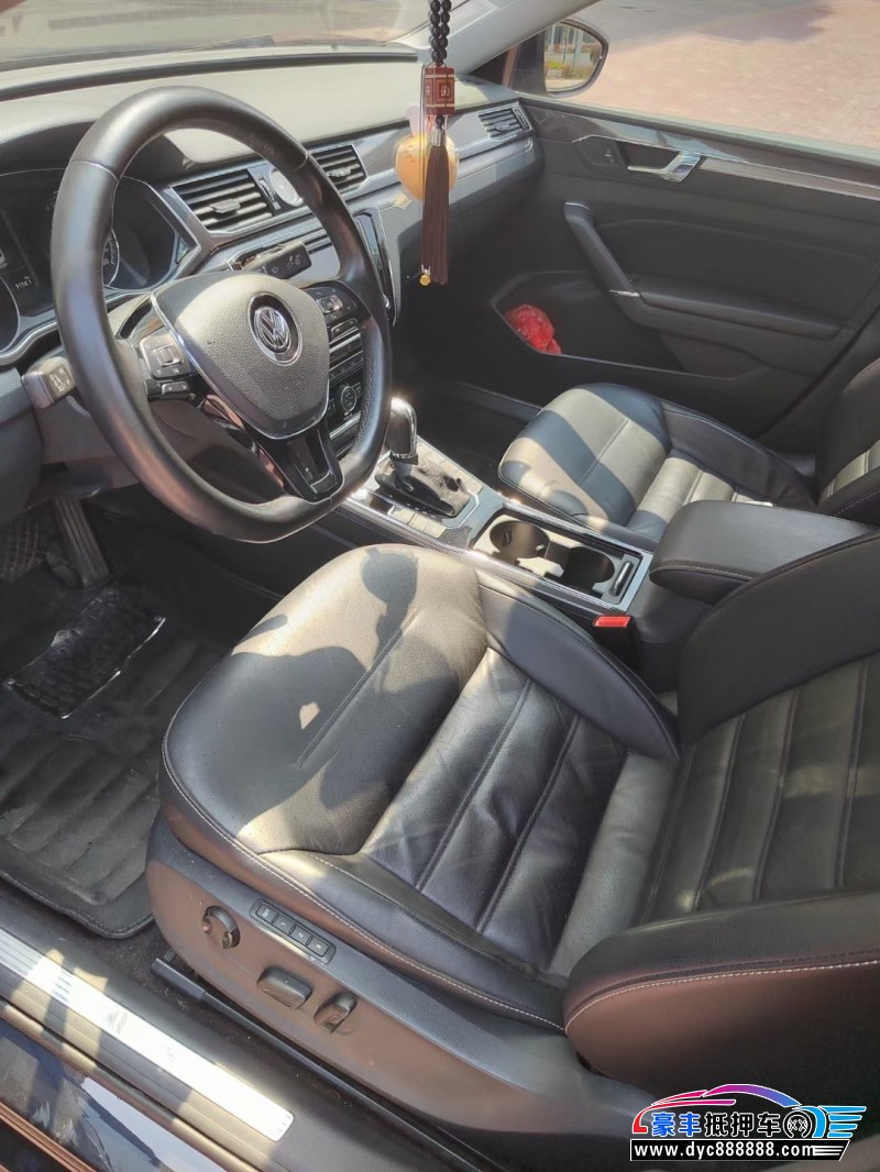 17年大众帕萨特轿车抵押车出售