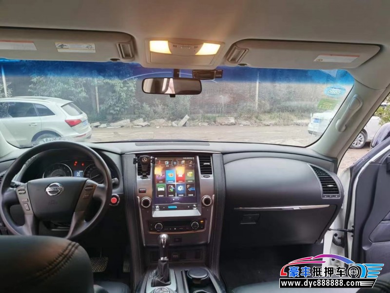 17年日产途乐轿车抵押车出售