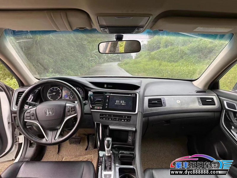 17年本田思铂睿轿车抵押车出售